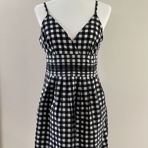Banana republic black and white gingham sundress, size 8